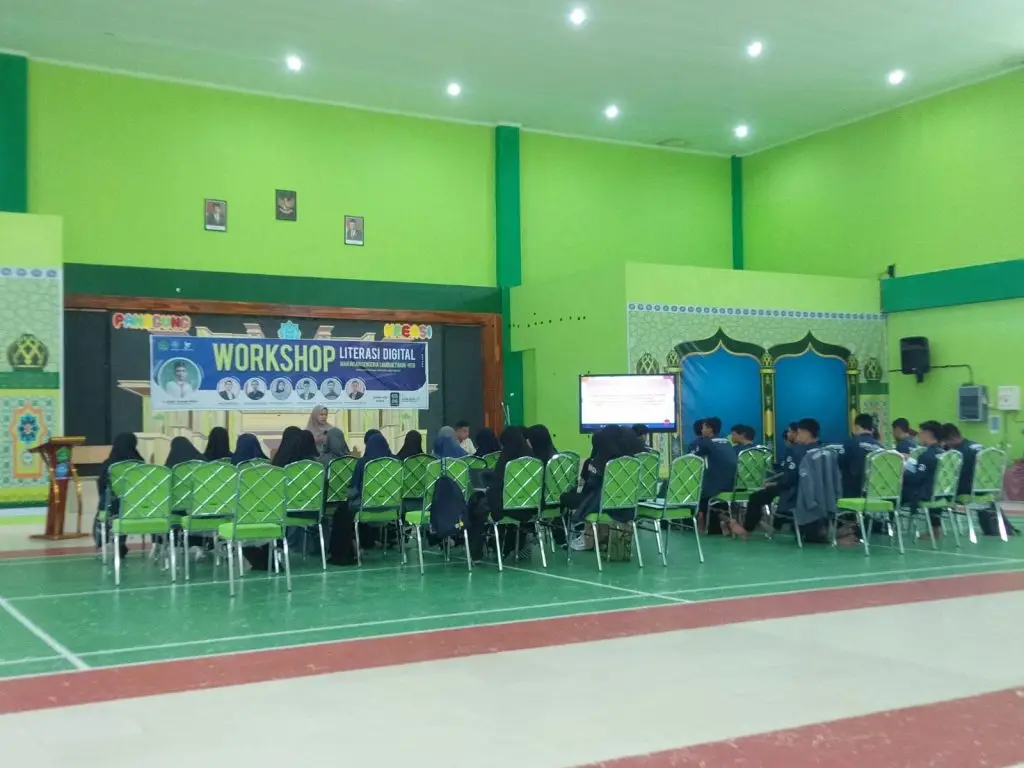 Penyampaian Materi oleh TIM Fata Institute